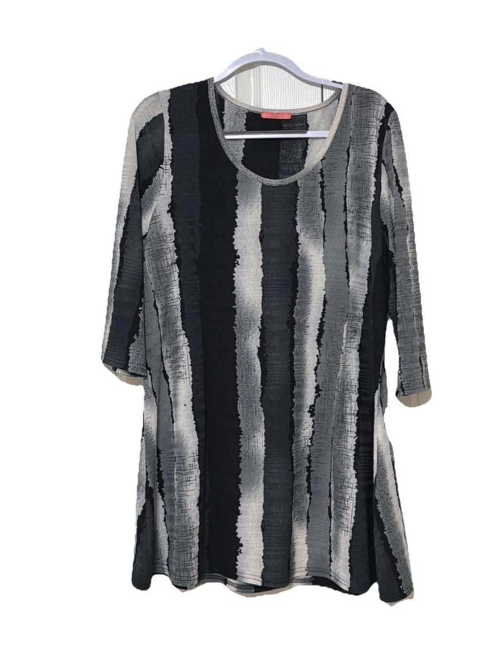 Simply Aster Tunic Top